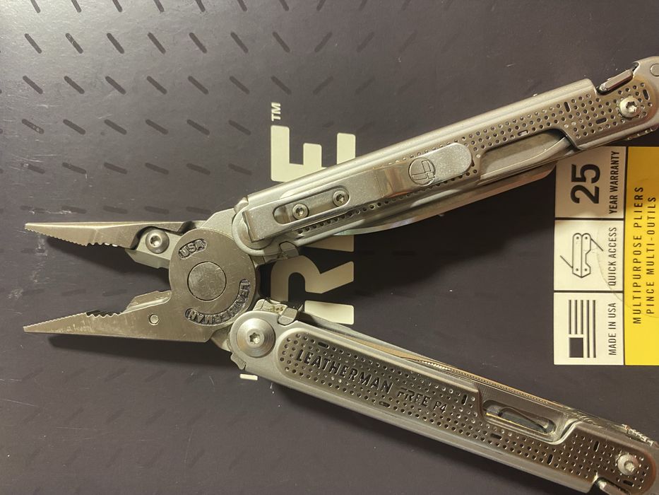 Leatherman FREE P4