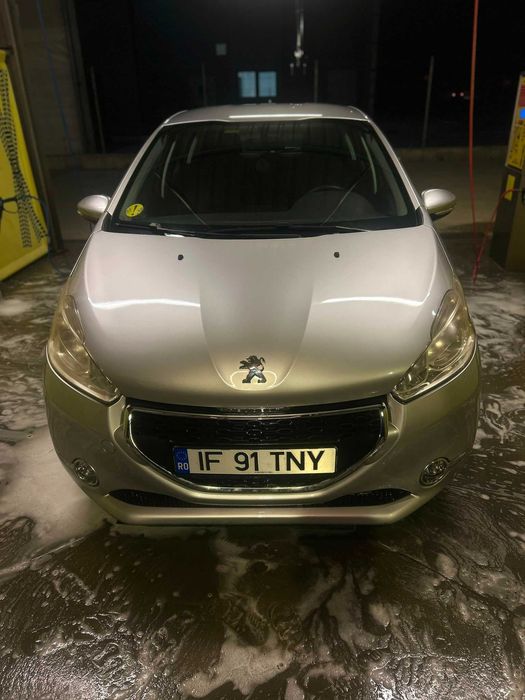 Peugeot 208 1.4 hdi 83 mii km prop de noua
