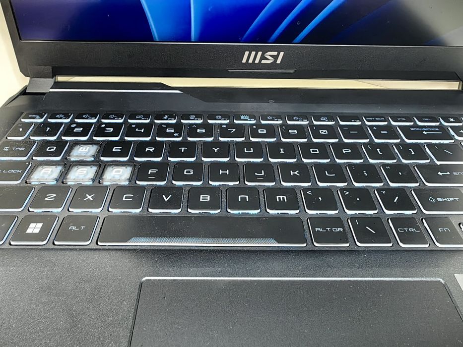 ХБ! MSI Cyborg 15 A12V  05.2025 Перфектен