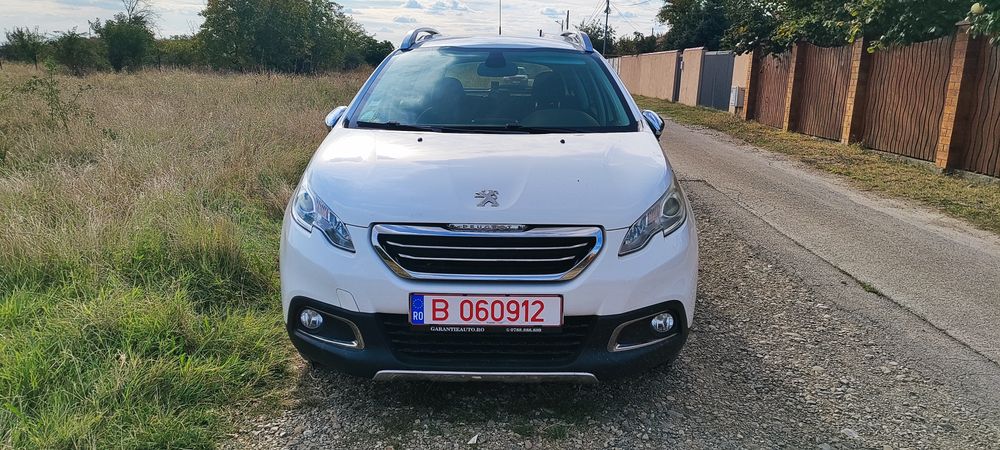 Peugeot 2008 1.2 PureTech 110 CP | 2014 | 122.810 km | Manuală | Benzină