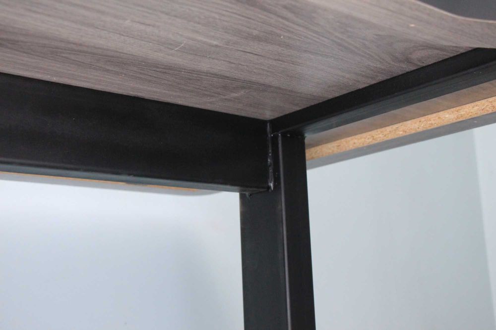 Maxsus tayyorlangan Kompyuter stol sotiladi