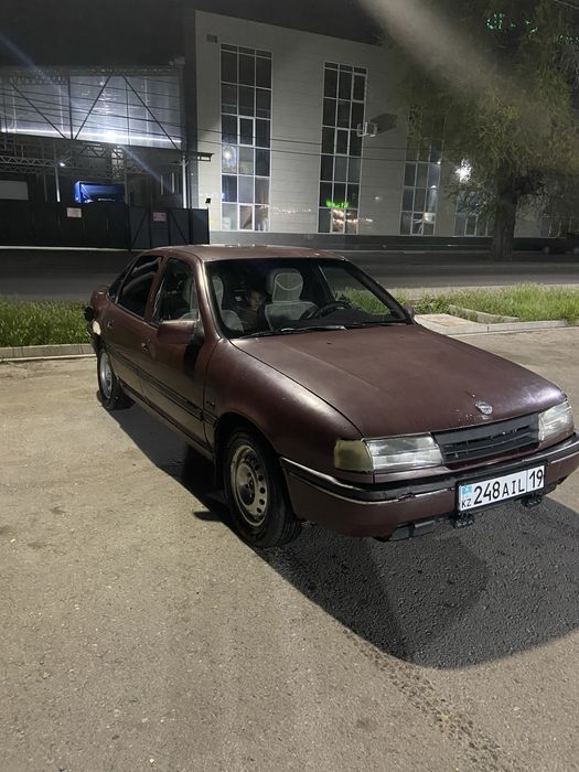 Опель вектра а 1989 год.