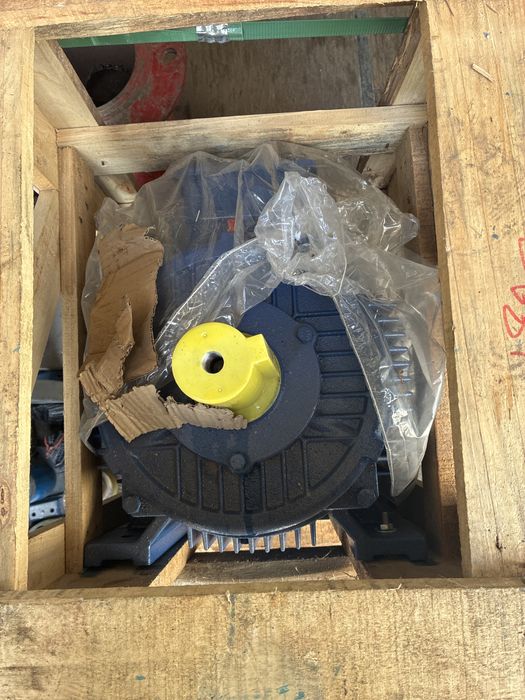 Электромотор Электродвигатель мотор