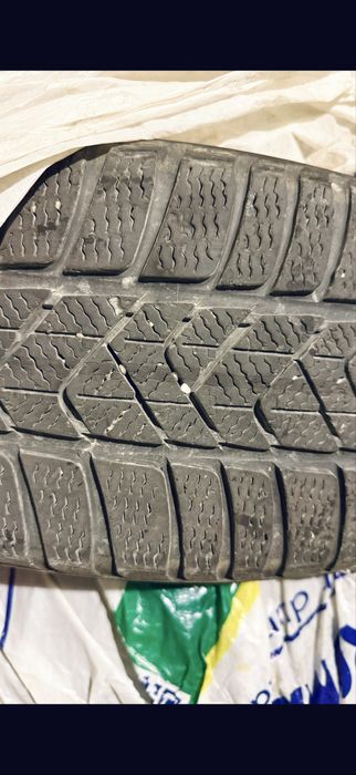 Set Anvelope Iarna Pirelli 215/50 R18