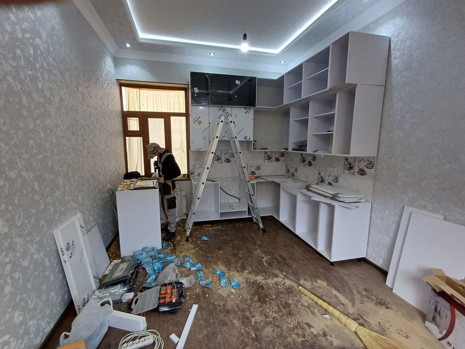 Korpusni mebel zakas asnosida