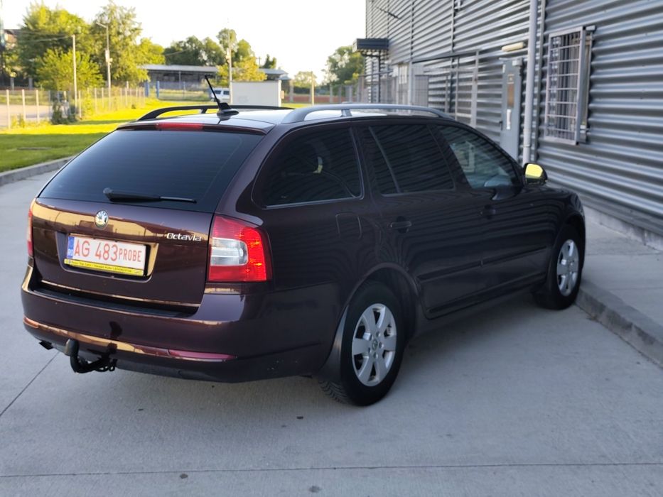 SKODA Octavia 2012 — imagine 5