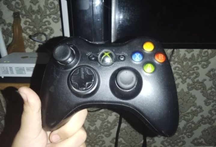 Xbox 360 хорошие состояние