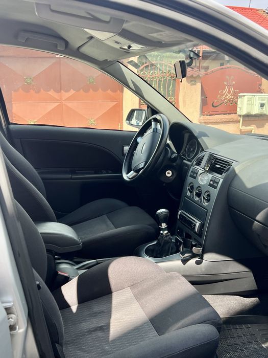 Vând Ford Mondeo MK3 – 2.0 TDDI, 90 CP – 2001