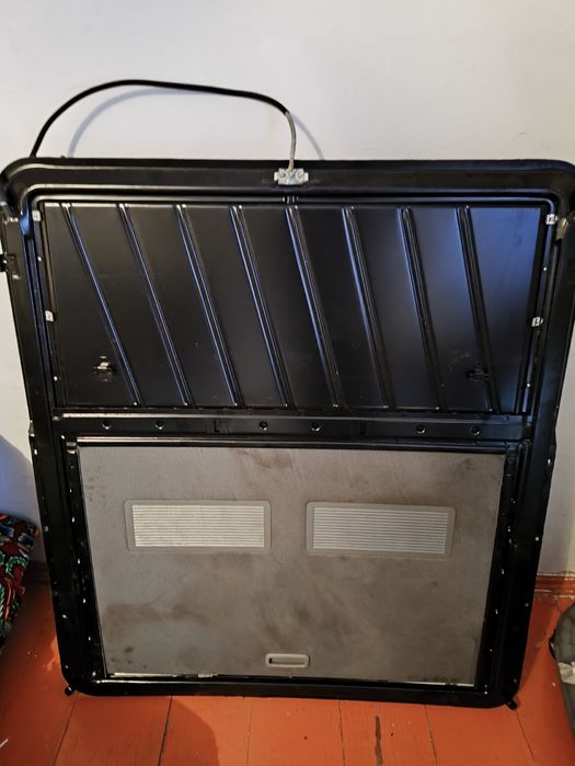 Люк Мерседес 140 / 210