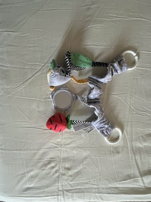 Лот куб Disney ,топка Canpol babies и  играчка за количка BabyOno