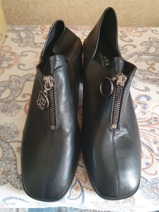 обуви новые размер 39