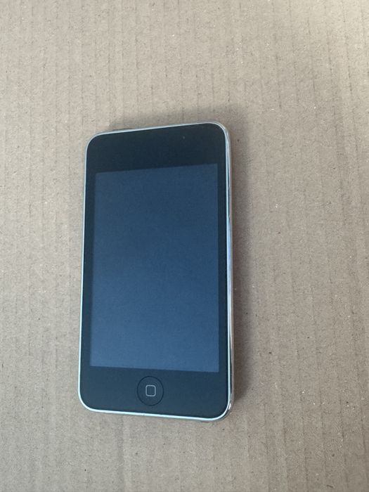 Айпод , iPod Touch 2nd Gen 8GB A1288