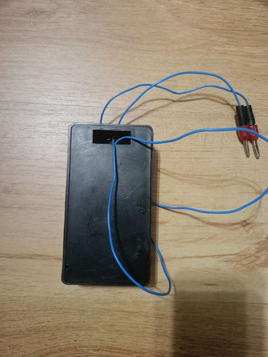 Стари играчки , пистолет и сметало