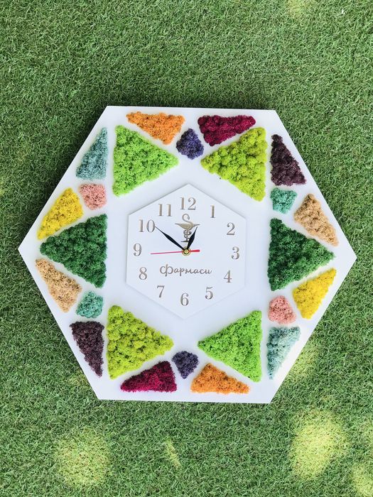 Часовници със скандинавски мъх