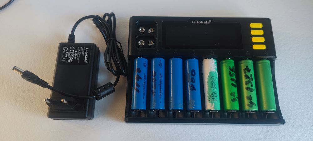 LiitoKala Lii-S8 Професионално, зарядно и тестер за батерии LiitoKala