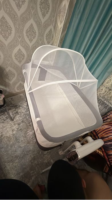 Продам кроватку-манеж