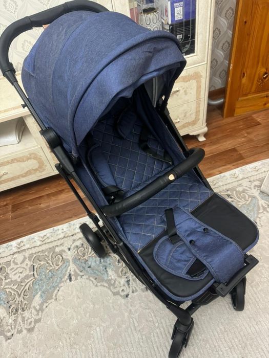 Продам коляску, новая