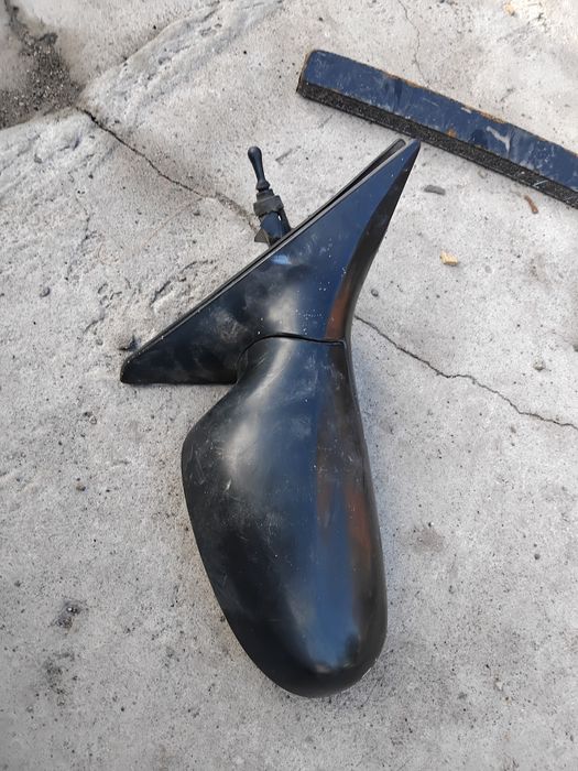 Зеркало заднего вида