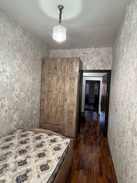 СДАЮ свою 3/8/9 квартиру, рядом с метро Ойбек.  1000$. На долгий срок.