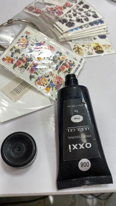 Продам материал для ногтей