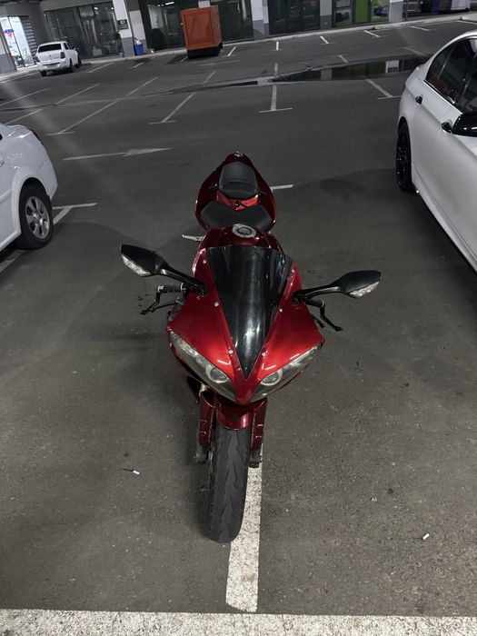 Yamaha YZF-R1 2007 — в отличном состоянии