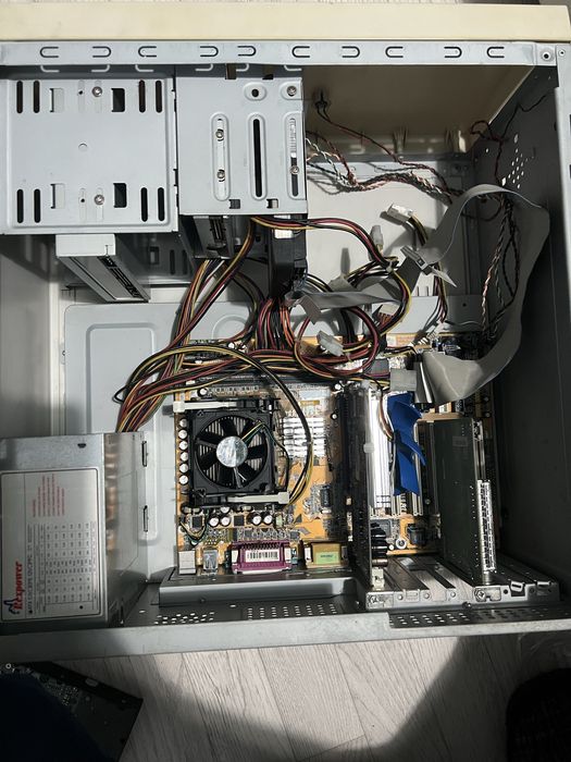 Ретро ПК (478 socket) начала 2000-х
