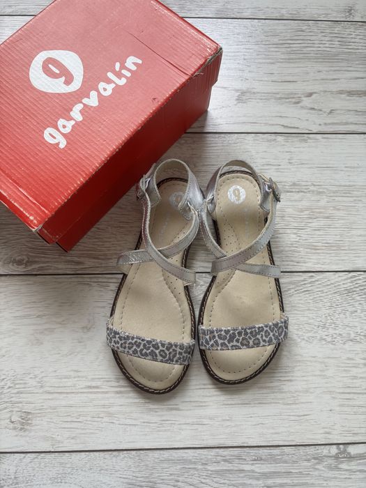 Сандали для девочки Garvalin НОВЫЕ