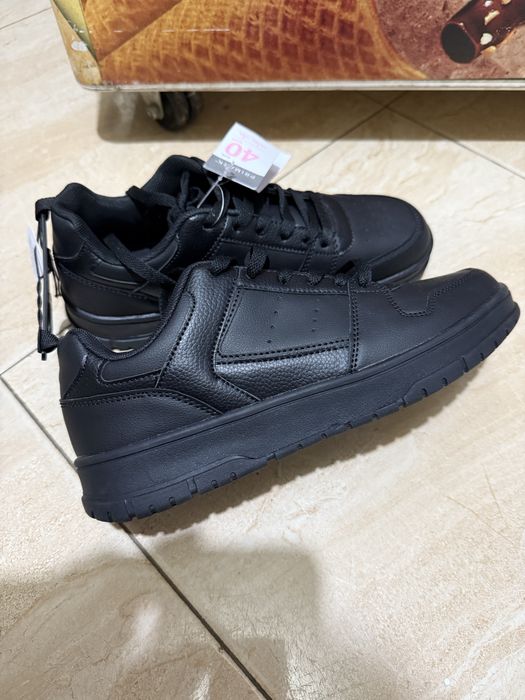 Sneakersi negrii unisex  , Primark