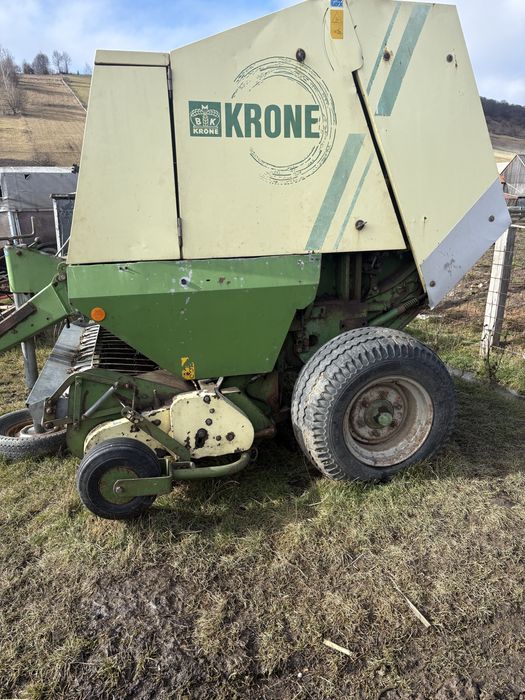 De vinzare una din  doua prese