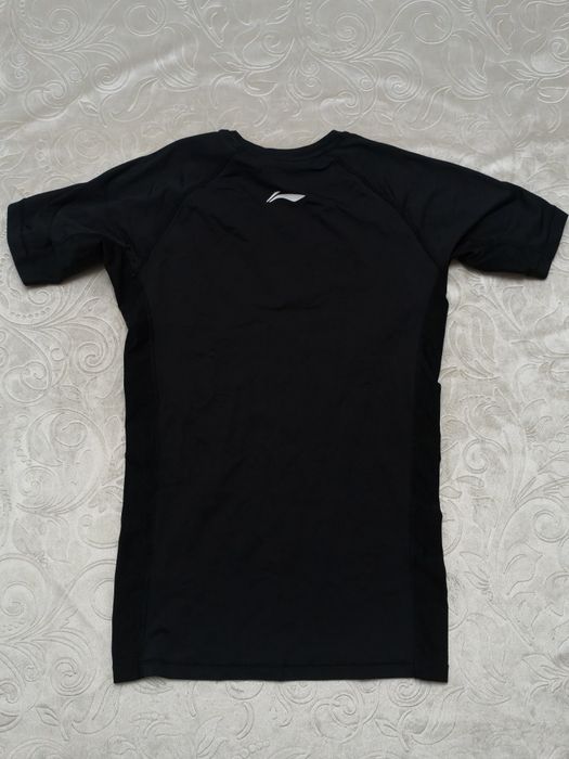 Компрессионная футболка Lining