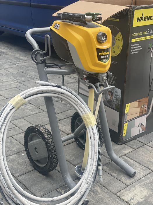 Se vinde pompa de zugravit