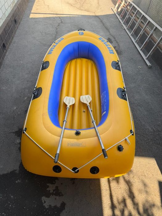 Продам резиновую лодку