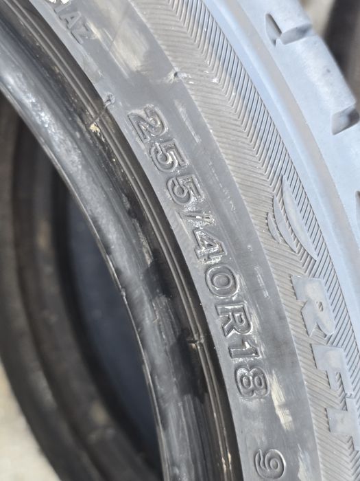 255 40 18 Bridgestone