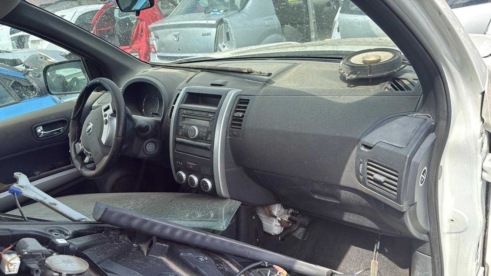 Dezmembrari Nissan X-TRAIL 2.0 DCI