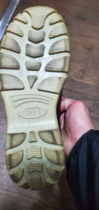 Рабочие ботинки 39-40