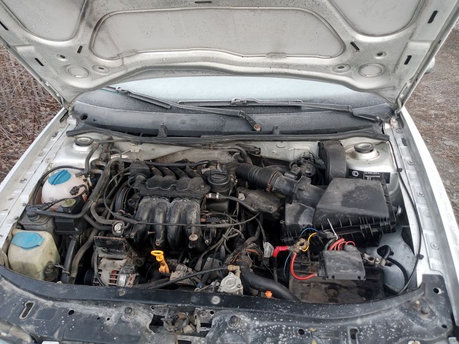 Продам  срочно машину