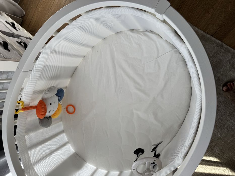 Легло Stokke sleepi mini с матрак, протектор и обиколник