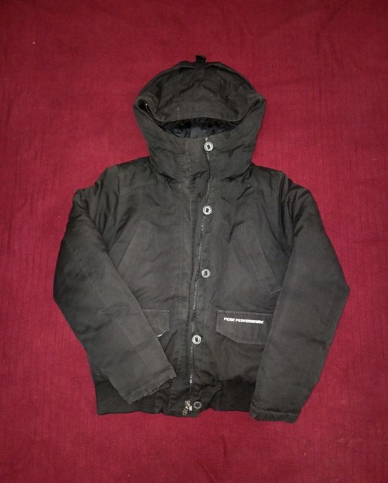Из Швеции, мужская куртка-бомбер, бренда  Peak Performance !