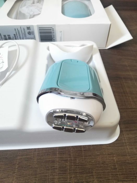 Уред лице против стареене Iluminage Youth Activator