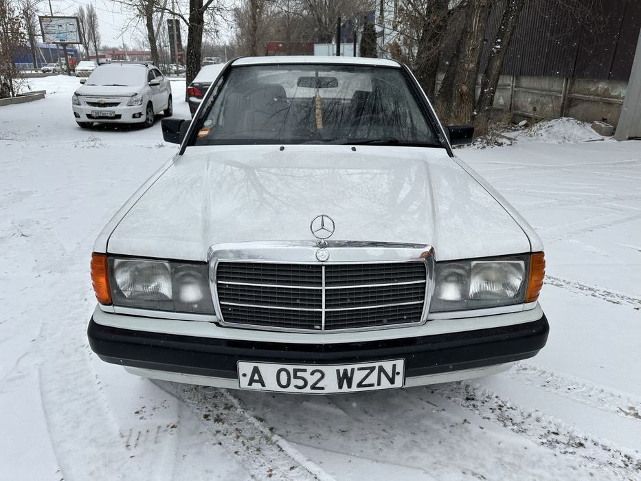 Mercedes-Benz 190