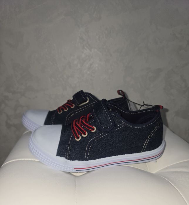 Кроссовки,кеды 32р