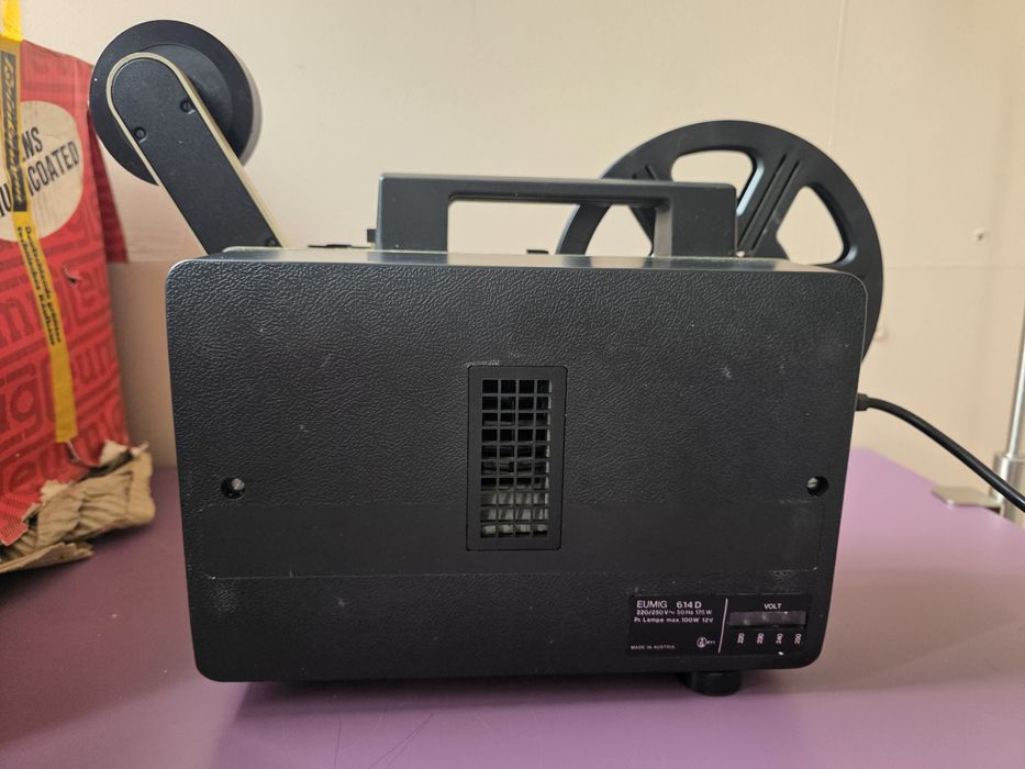 Филмов проектор, ретро кино EUMIG 614D