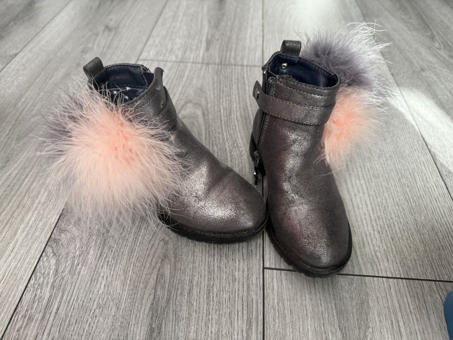 Vand ghete elegante fetite