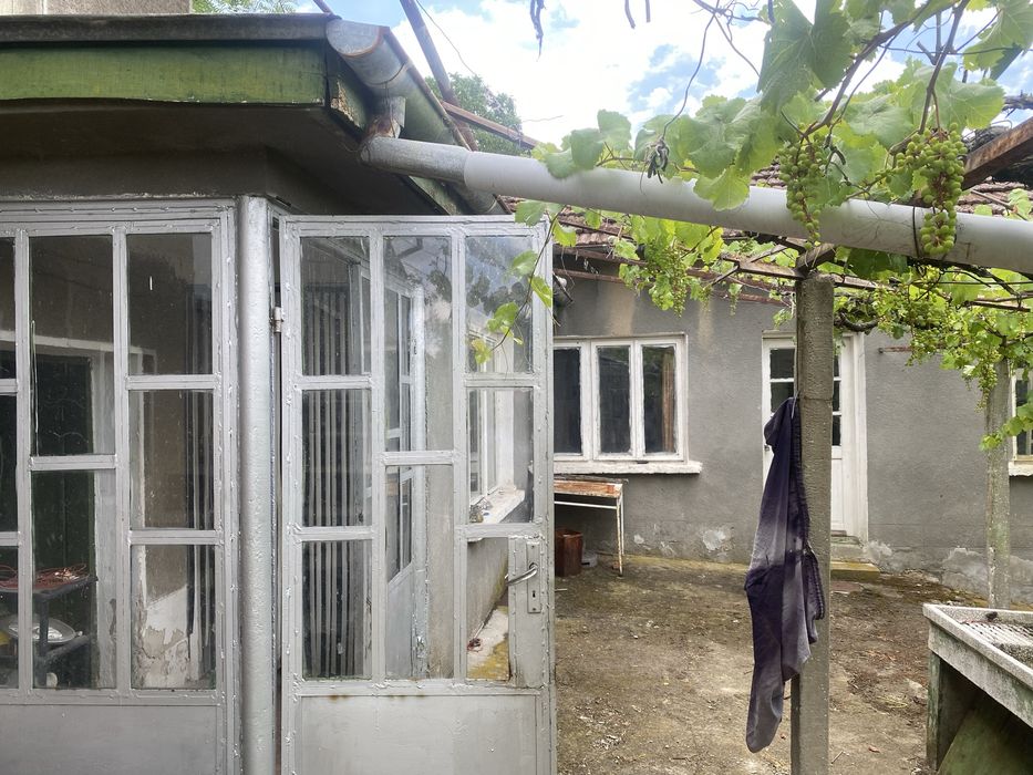 Продава се Къща в с. Брестовица, Област Русе - 100 кв.м за 128 €/кв.м - Снимка #2