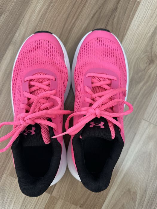 Маратонки  Under Armour