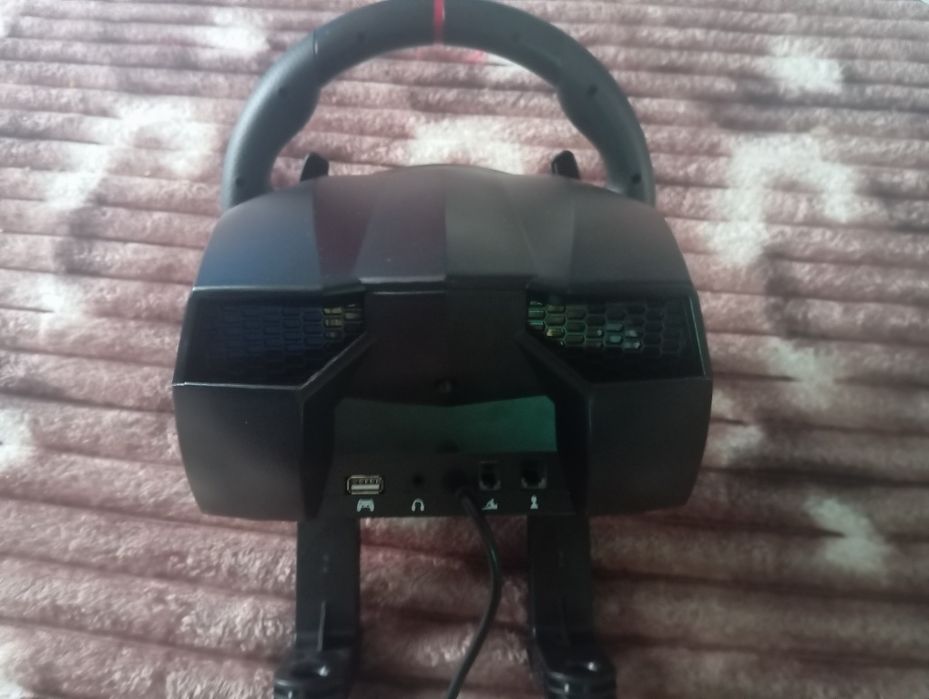 Volan subsonic cu pedale si schimbator