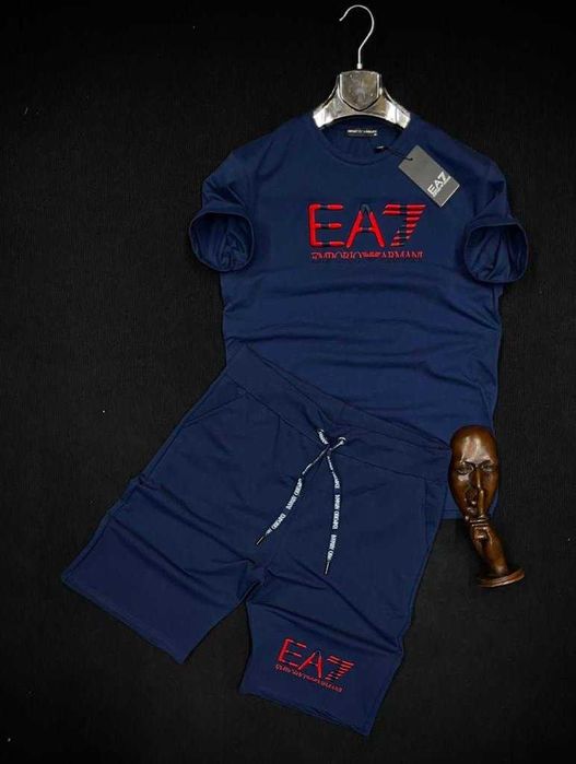 Мъжки къси екипи Armani