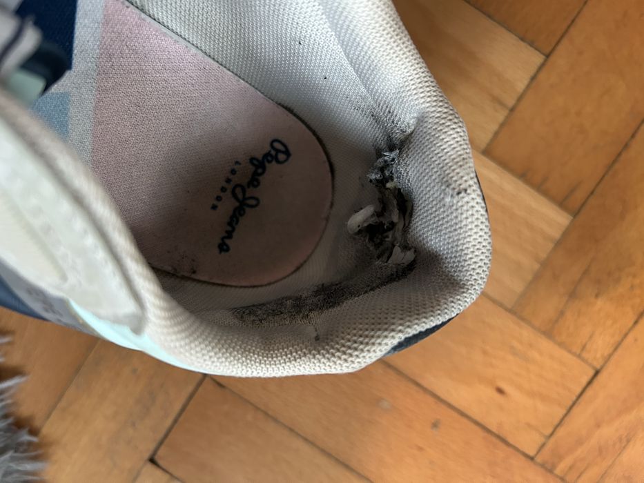 Дамски маратонки Under Armour и Дамски маратонки Pepe Jeans