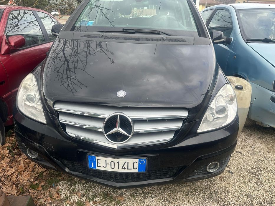 Mercedes b class benzina și diesel