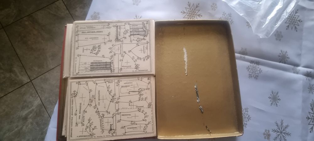 Carte de colectie pt croitorie